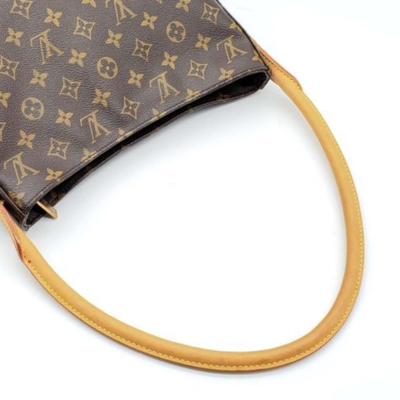 Louis Vuitton Looping GM Monogram Hand Bag - Picture 7 of 15